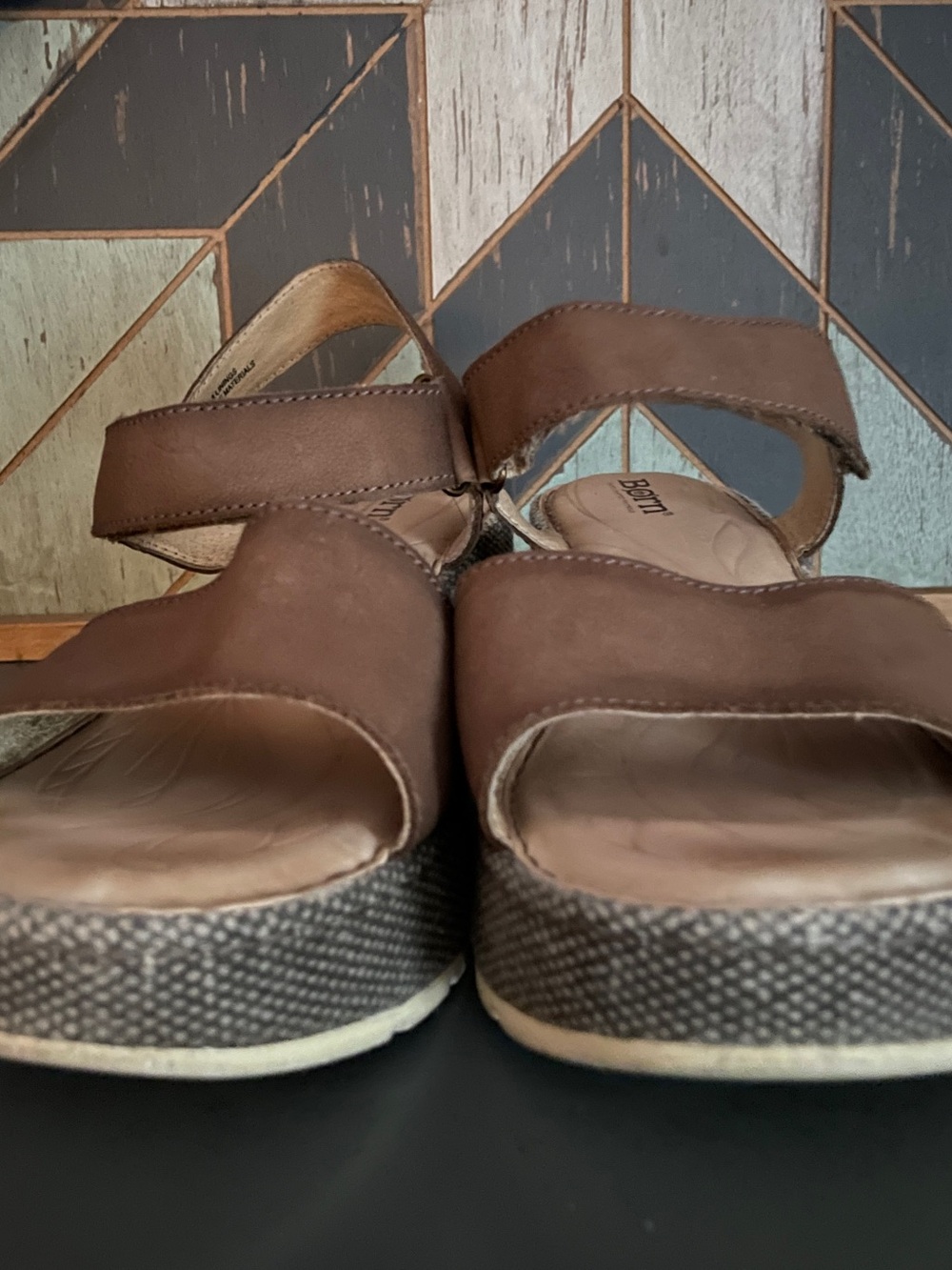 Born Lucee Brown Nubuck Leather Platform Wedge Sandals Hook & Loop 9M - Picture 4 of 16